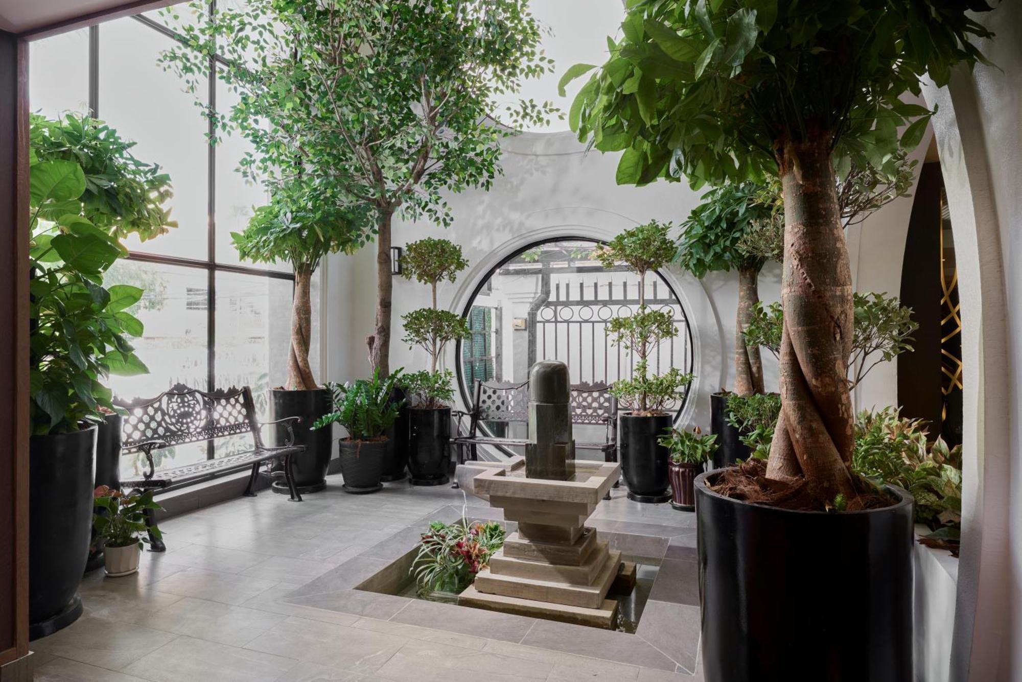 Caravan Hotel By Ehm Phnom Penh Exterior photo